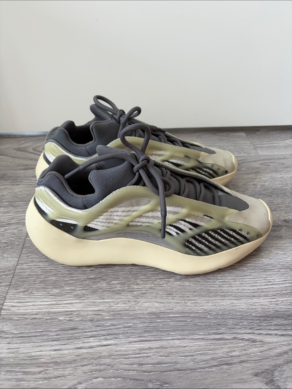 Adidas Yeezy 700V3 Fade Salt